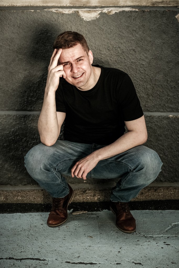 marko hokkanen-uusia kulmia-laulaja-lauluntekijä-iskelmä-pop-rock